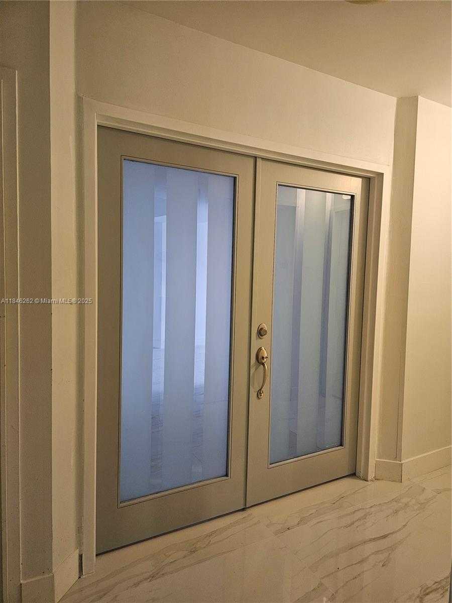Small Image of 19111 COLLINS AVE #2906, Sunny Isles Beach Number 3