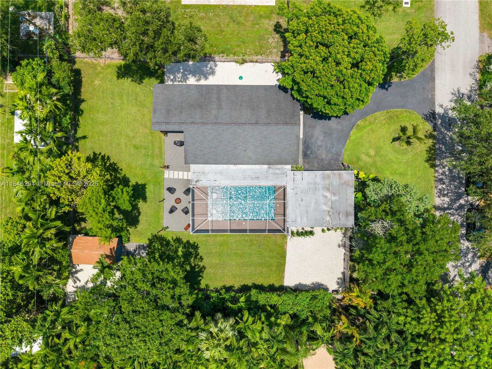 Small Image of 13800 SOUTH WEST 78TH PL #13800, Palmetto Bay Number 3