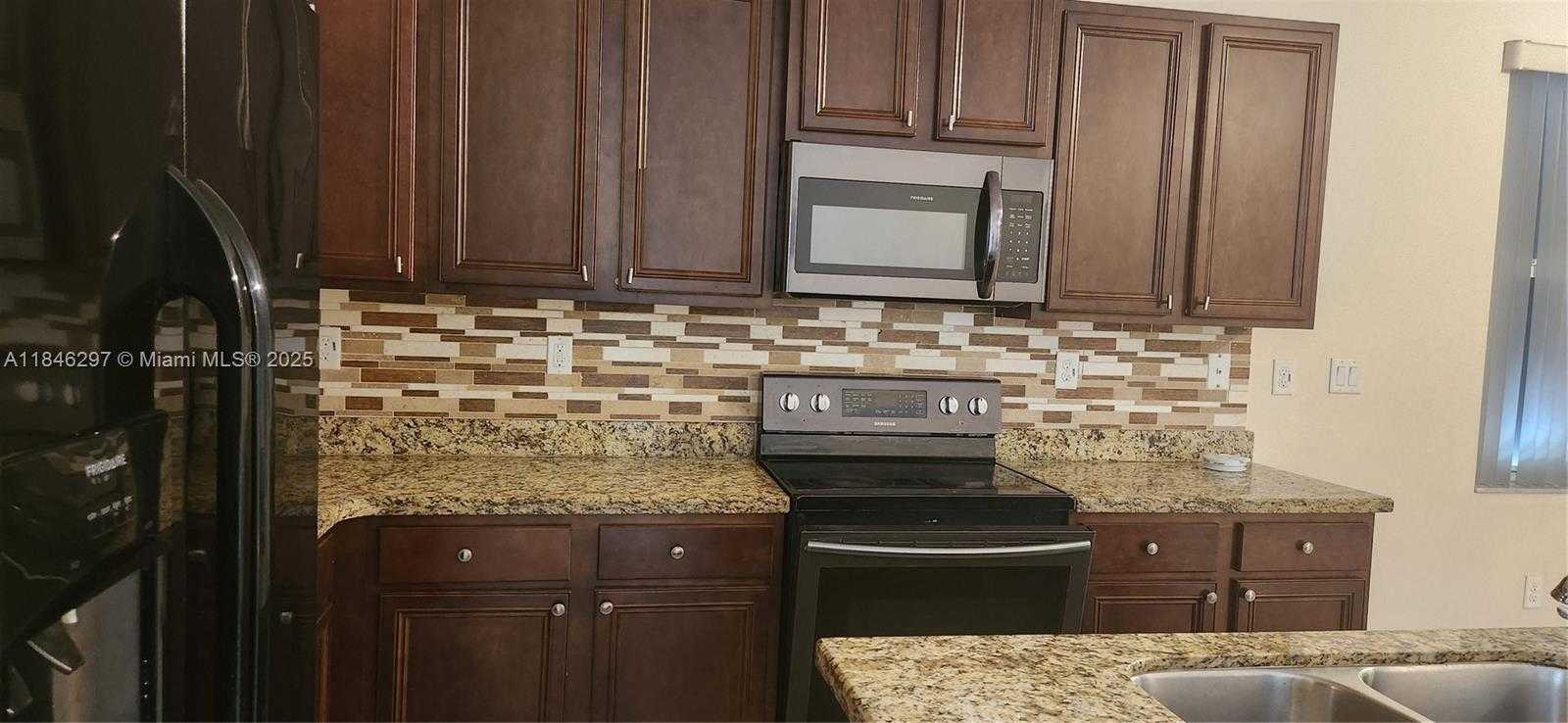 Small Image of 22912 SOUTH WEST 115TH CT, Miami Number 11