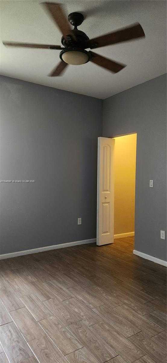 Small Image of 22912 SOUTH WEST 115TH CT, Miami Number 5