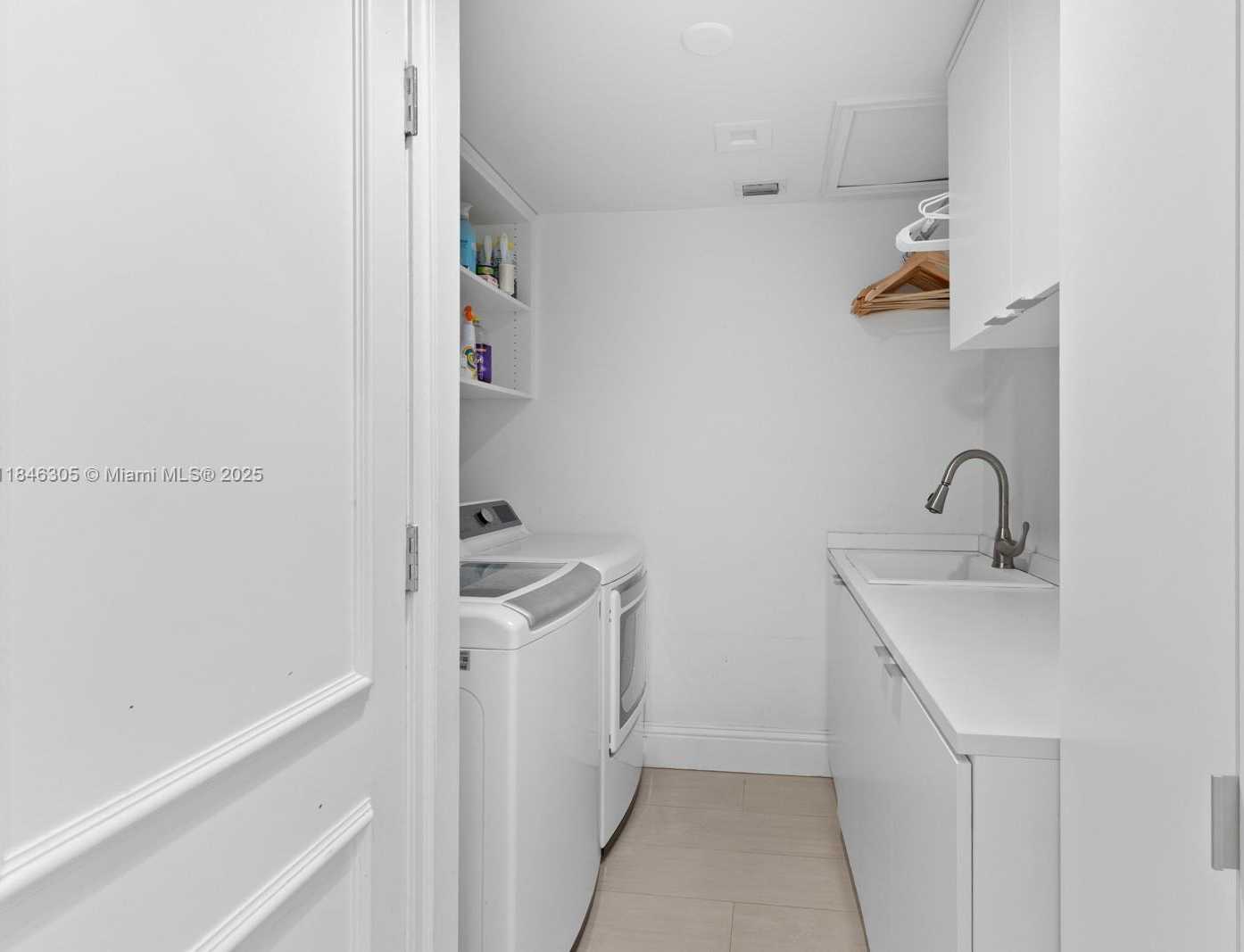 Small Image of 5 COCONUT LANE, Key Biscayne Number 11