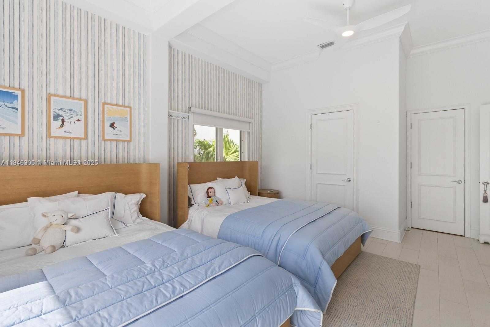 Small Image of 5 COCONUT LANE, Key Biscayne Number 21