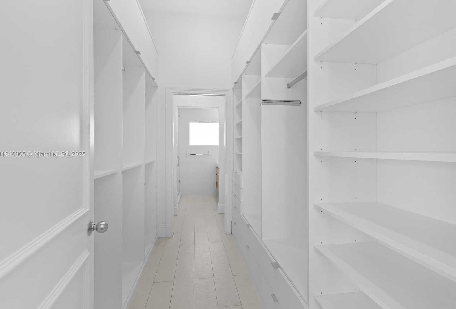 Small Image of 5 COCONUT LANE, Key Biscayne Number 28