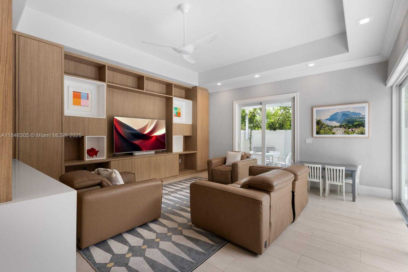 Small Image of 5 COCONUT LANE, Key Biscayne Number 9