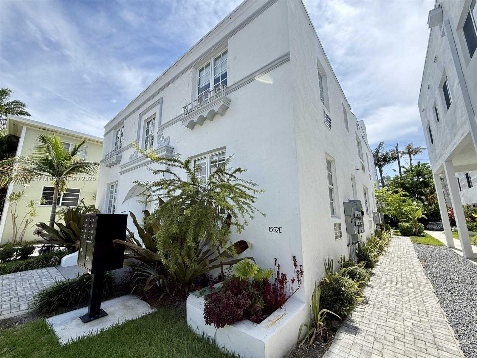 Small Image of 1552 EUCLID AVE #2, Miami Beach Number 14