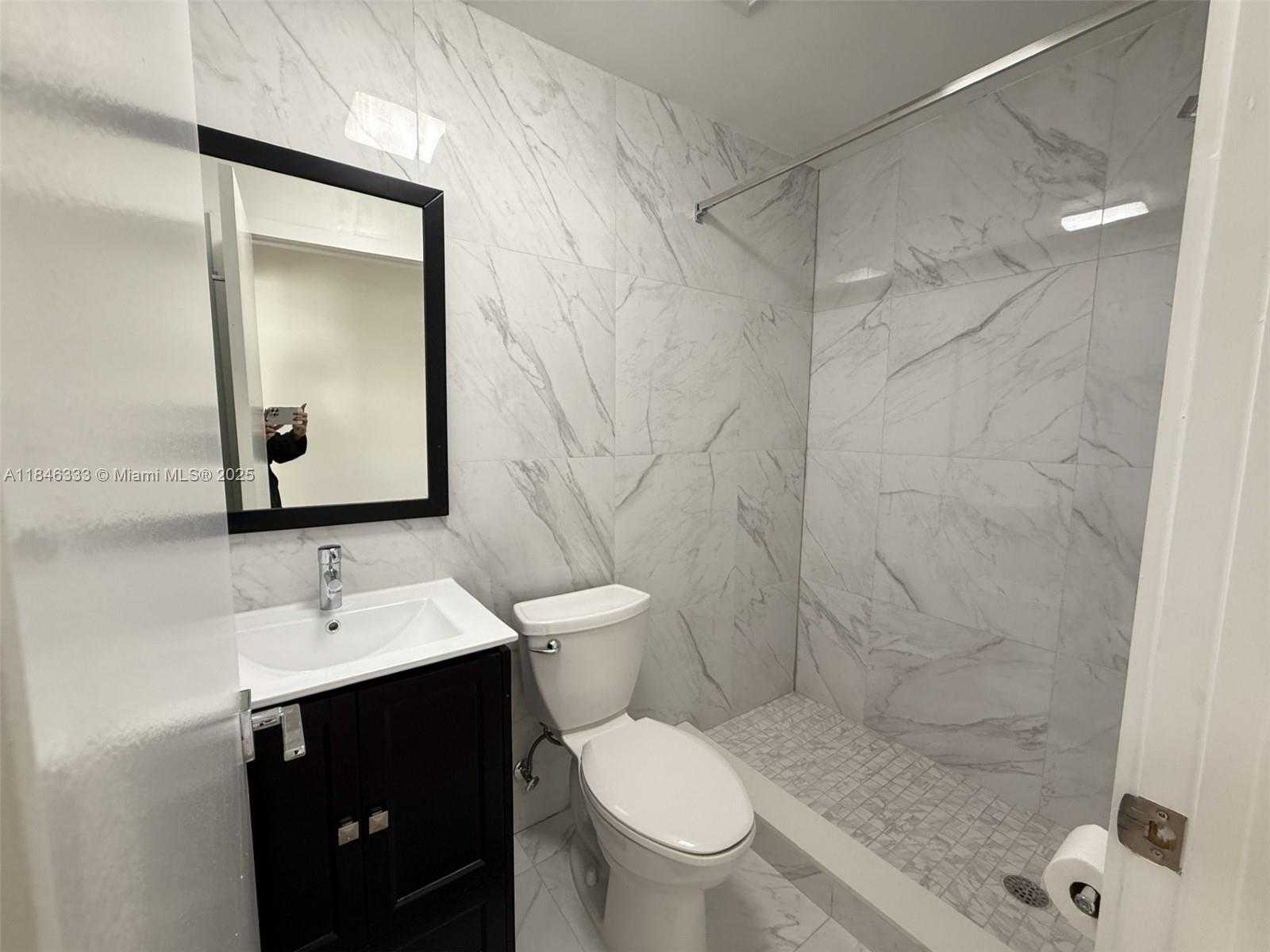 Small Image of 1552 EUCLID AVE #2, Miami Beach Number 2
