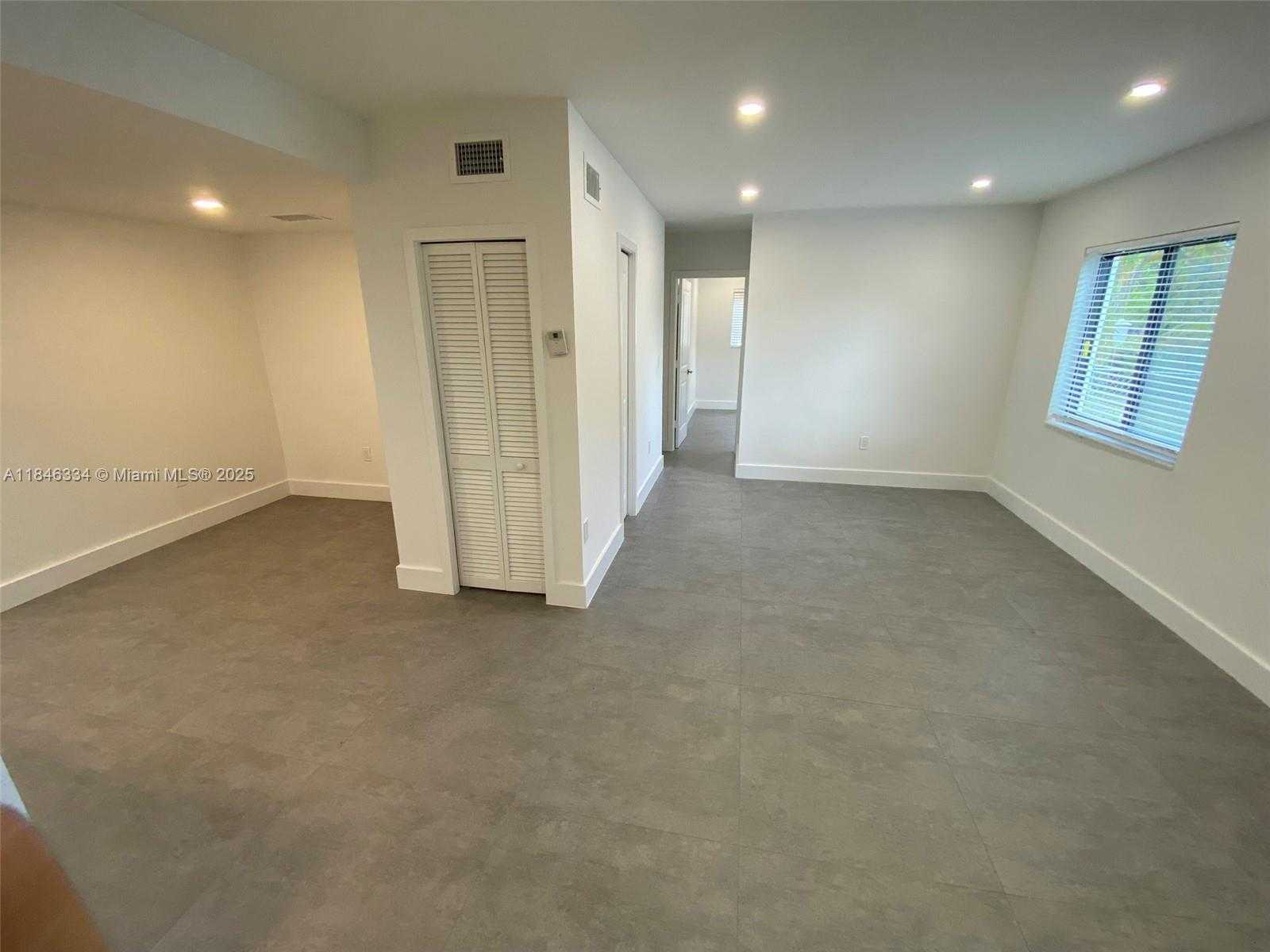 Small Image of 9801 SOUTH WEST 55TH ST, Miami Number 12