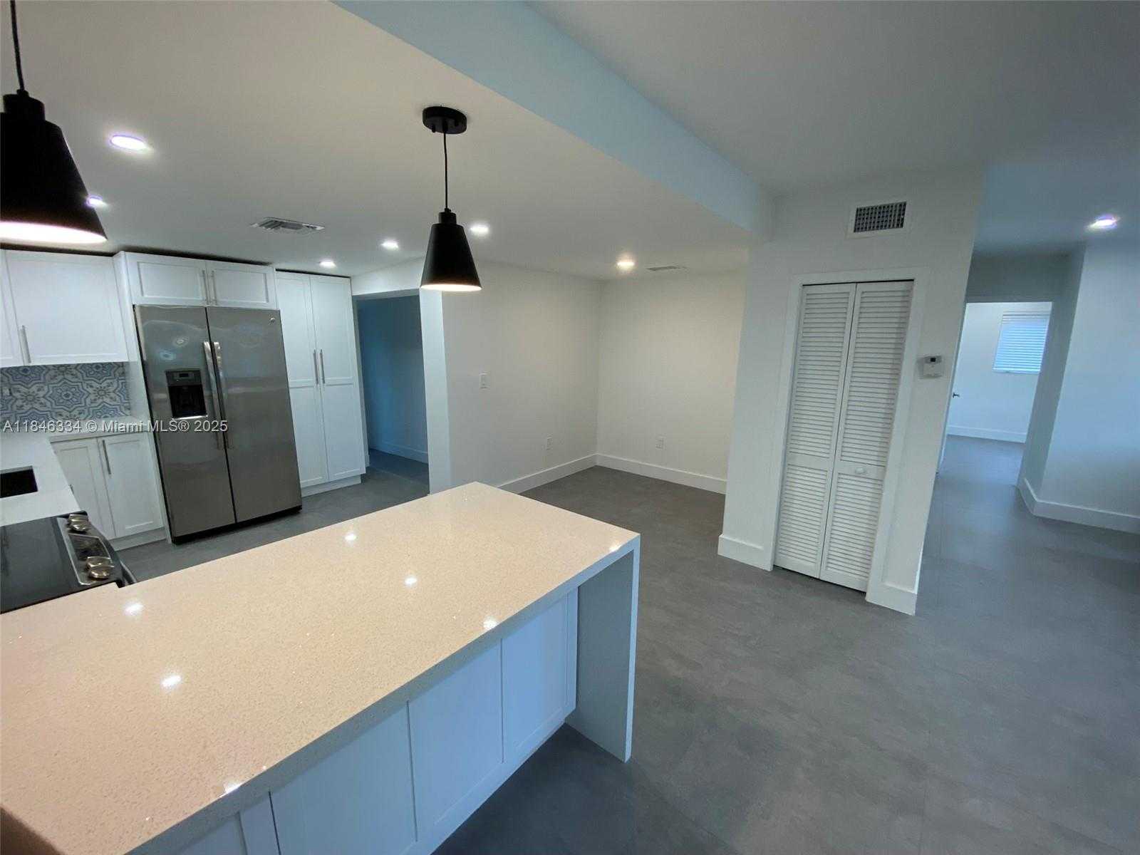Small Image of 9801 SOUTH WEST 55TH ST, Miami Number 5