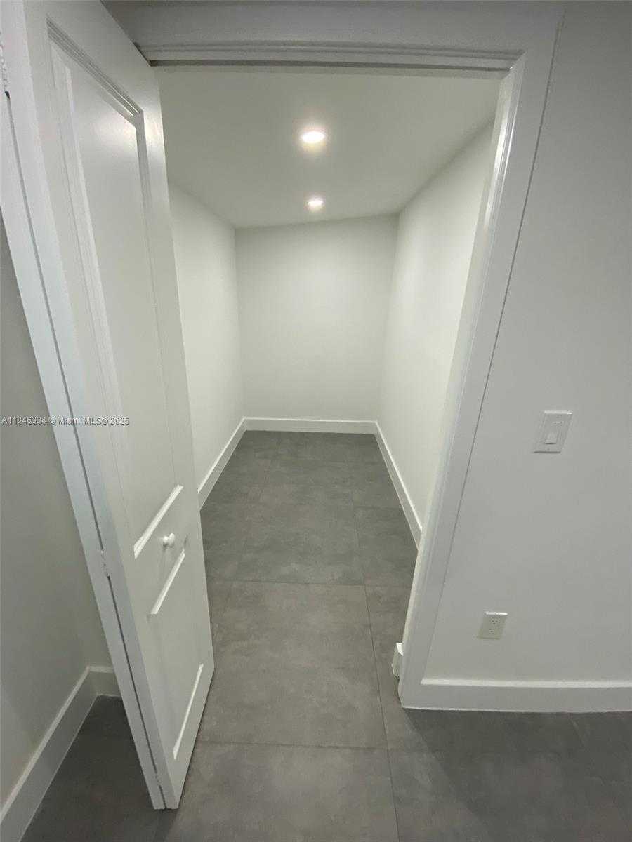 Small Image of 9801 SOUTH WEST 55TH ST, Miami Number 6