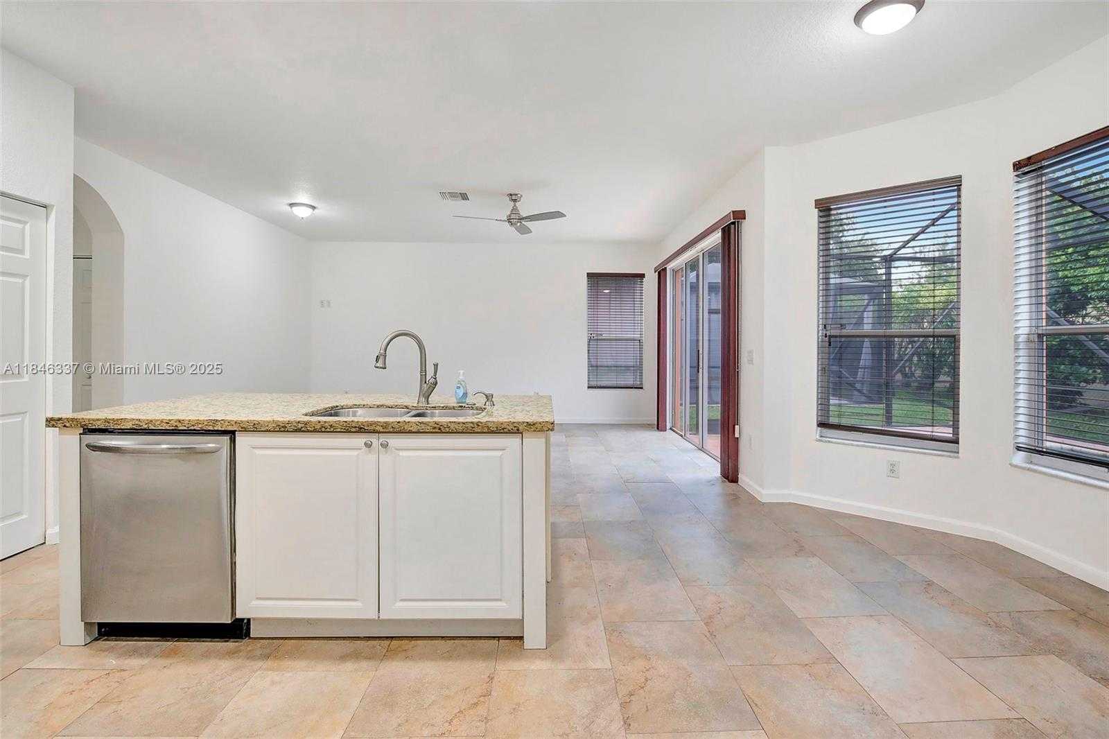 Imagen de Pequeño Objeto