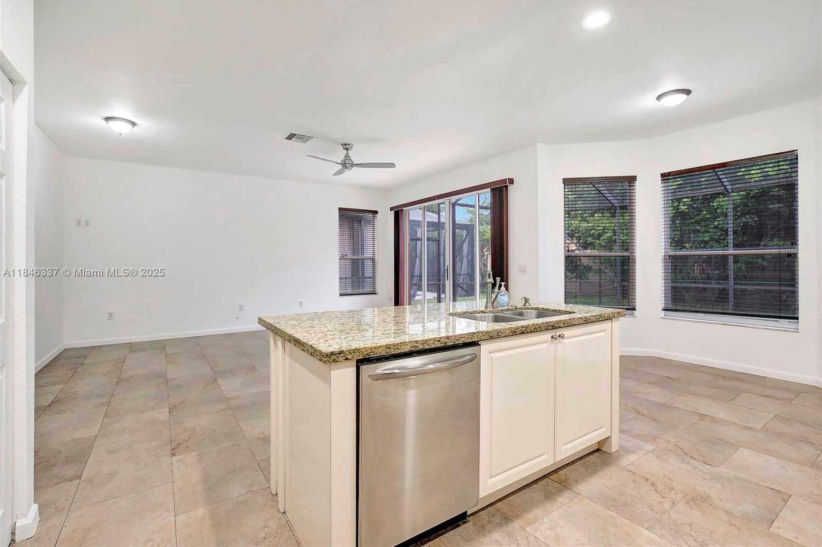 Imagen de Pequeño Objeto