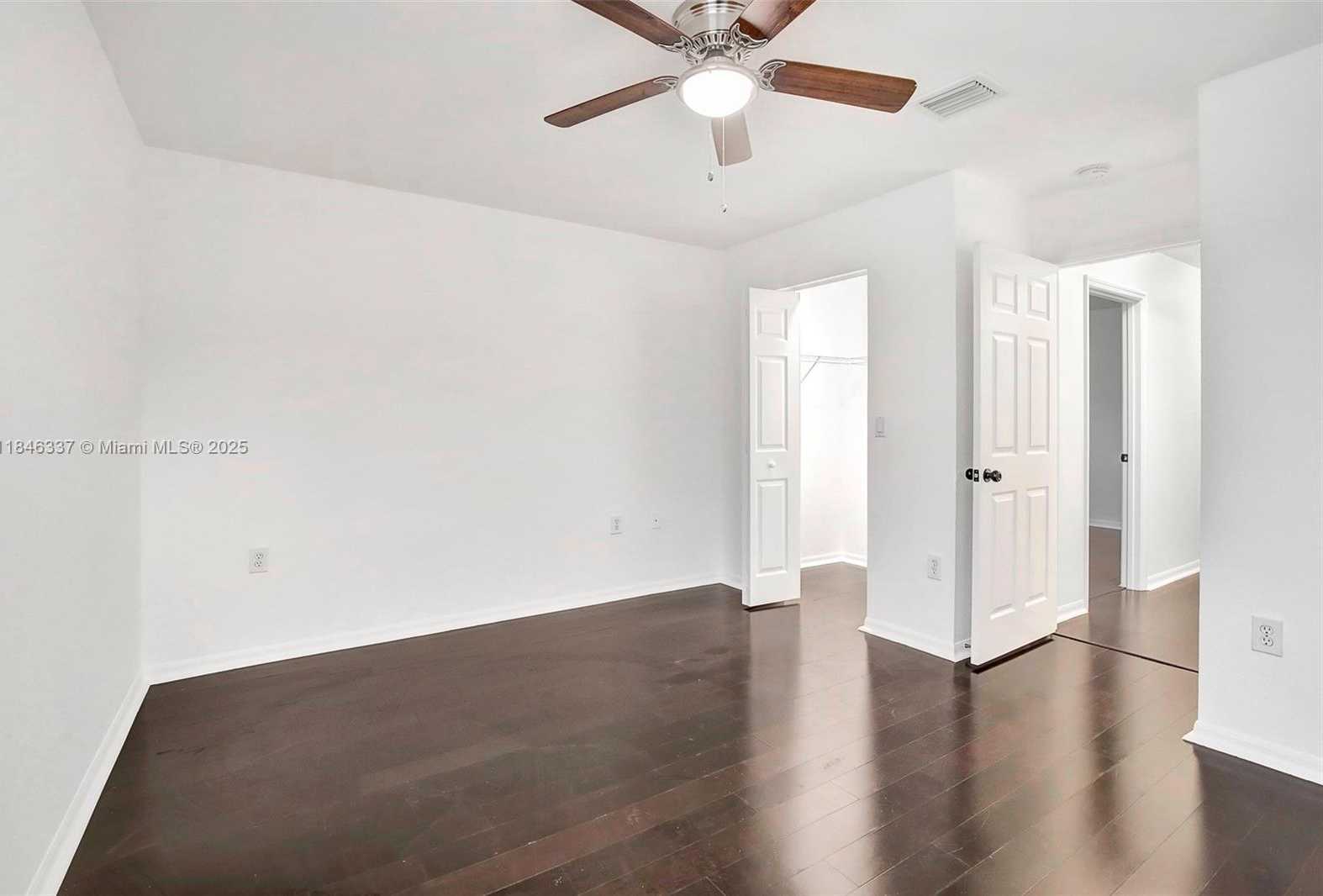 Imagen de Pequeño Objeto