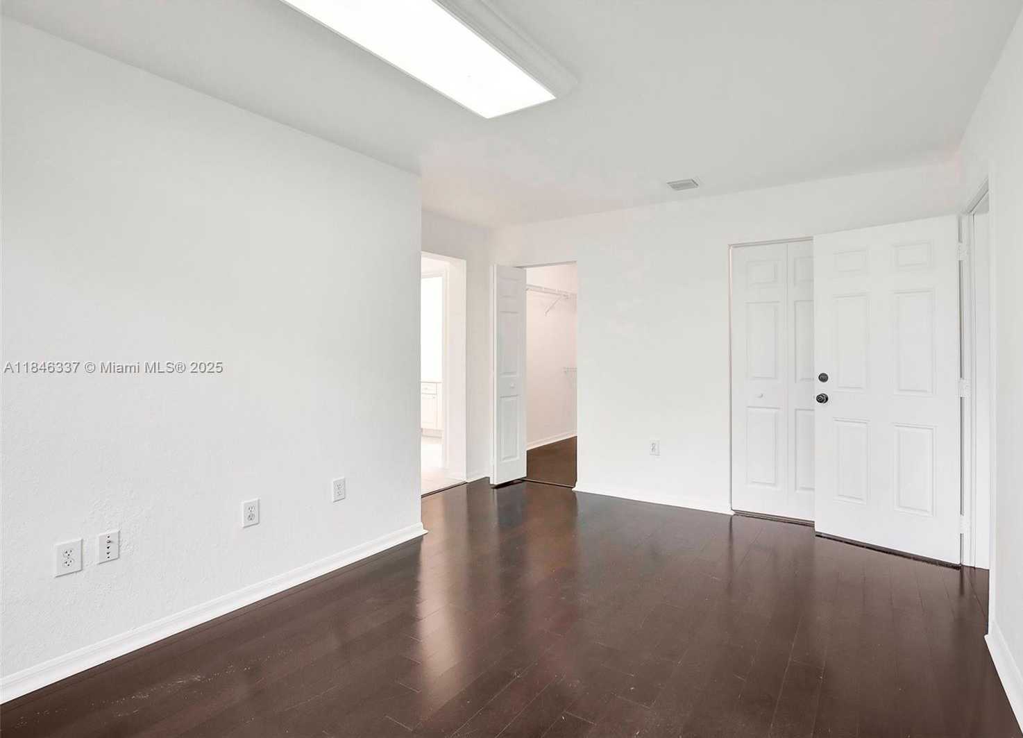 Imagen de Pequeño Objeto