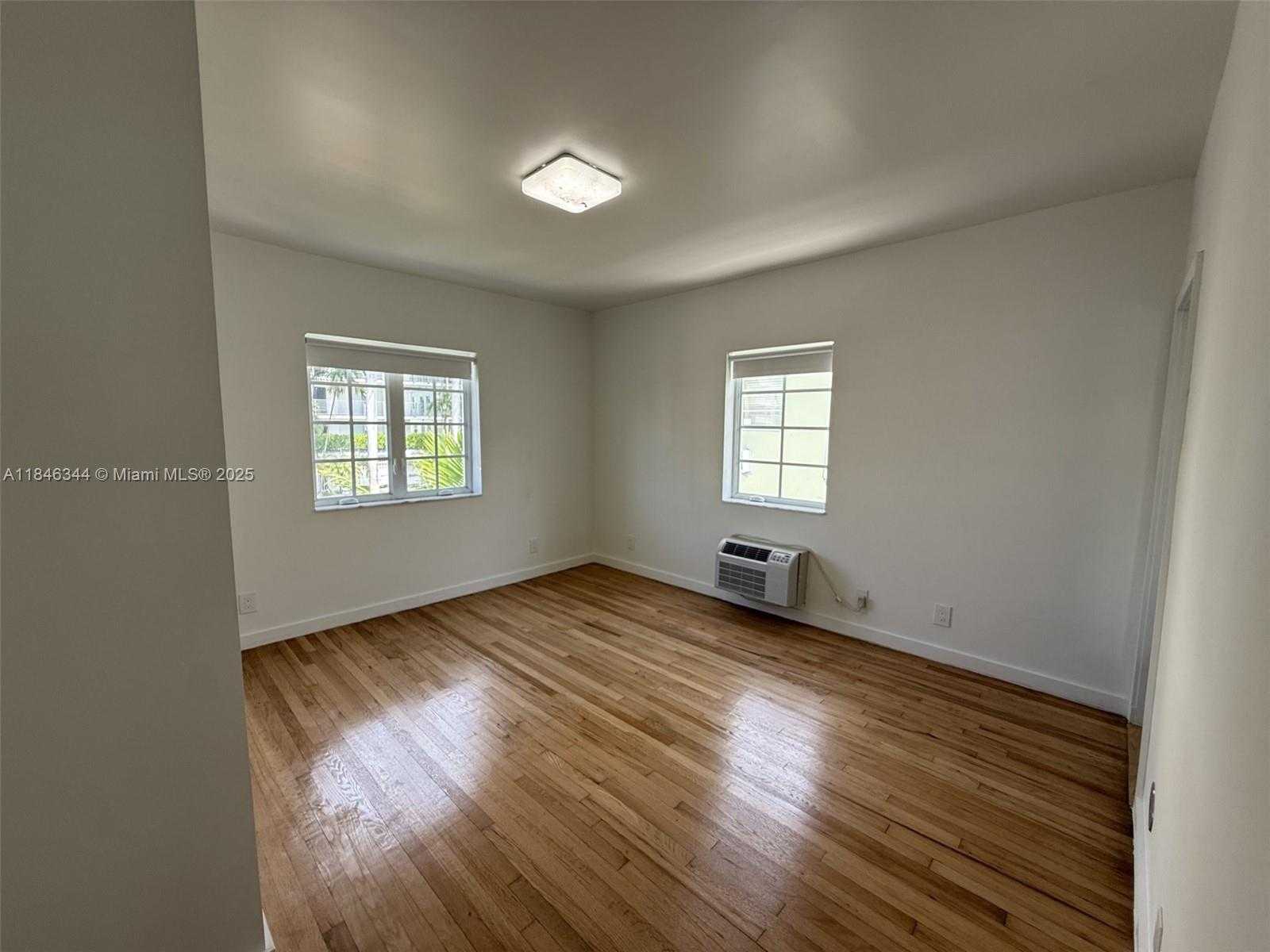 Small Image of 1552 EUCLID AVE #3, Miami Beach Number 9