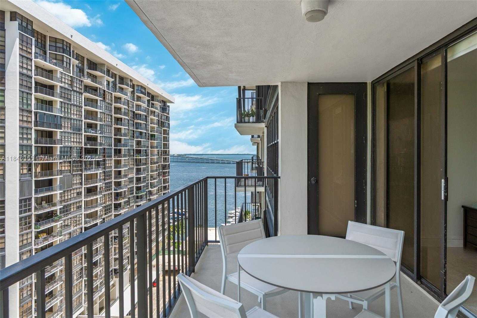 Small Image of 1901 BRICKELL AVE #B1611, Miami Number 10