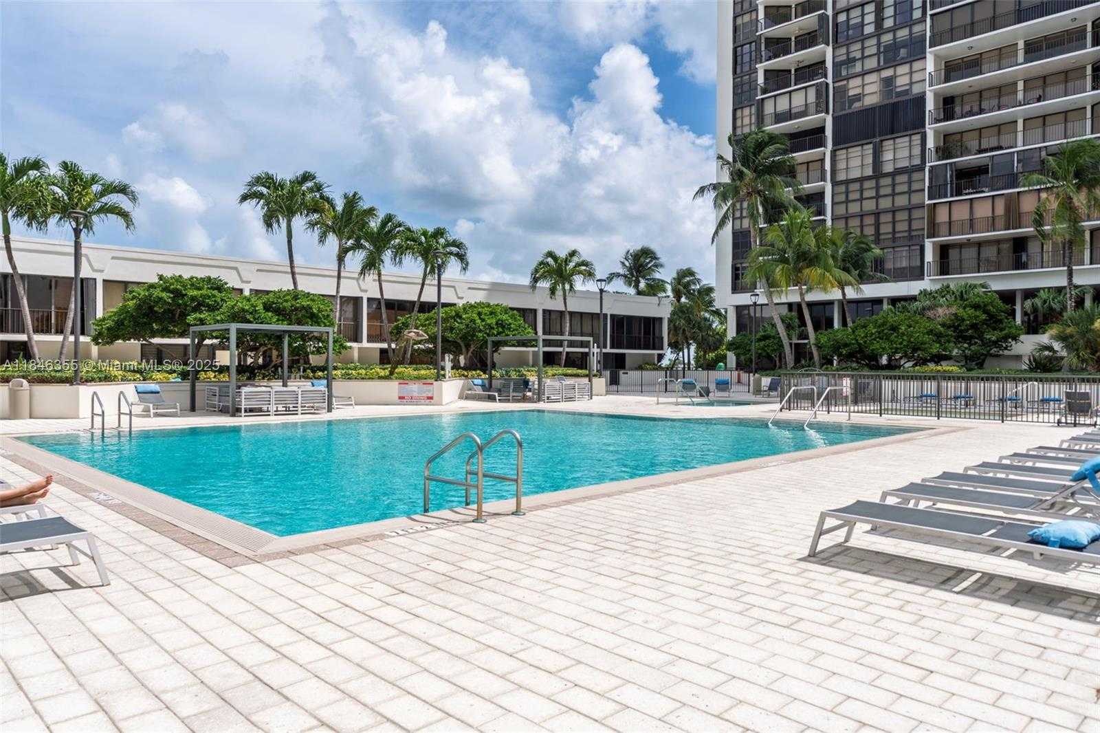 Small Image of 1901 BRICKELL AVE #B1611, Miami Number 20