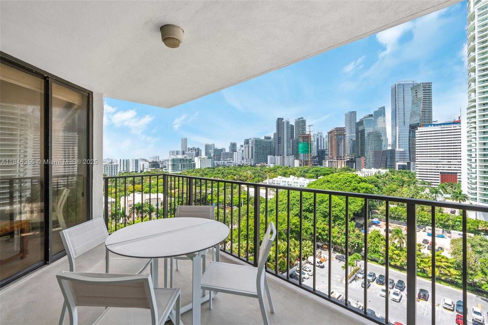 Small Image of 1901 BRICKELL AVE #B1611, Miami Number 9