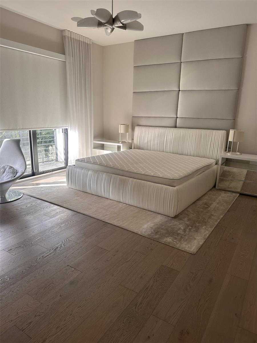 Small Image of 8231 NORTH WEST 48TH ST, Doral Number 10