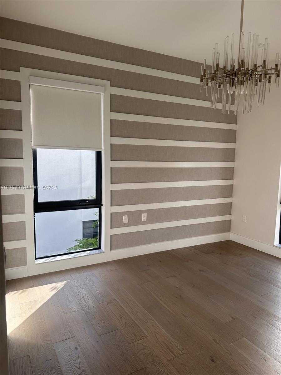 Small Image of 8231 NORTH WEST 48TH ST, Doral Number 11