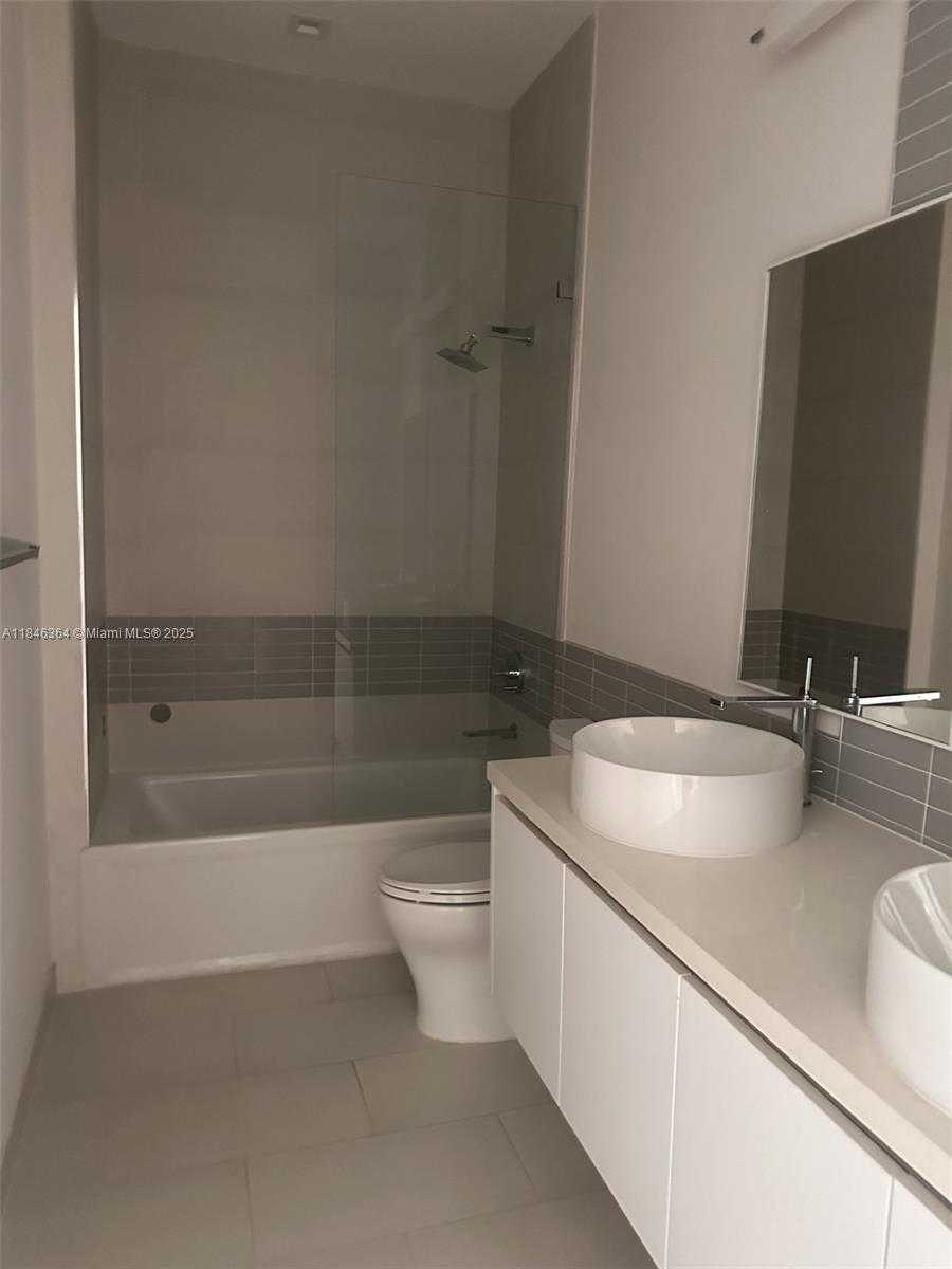 Small Image of 8231 NORTH WEST 48TH ST, Doral Number 13