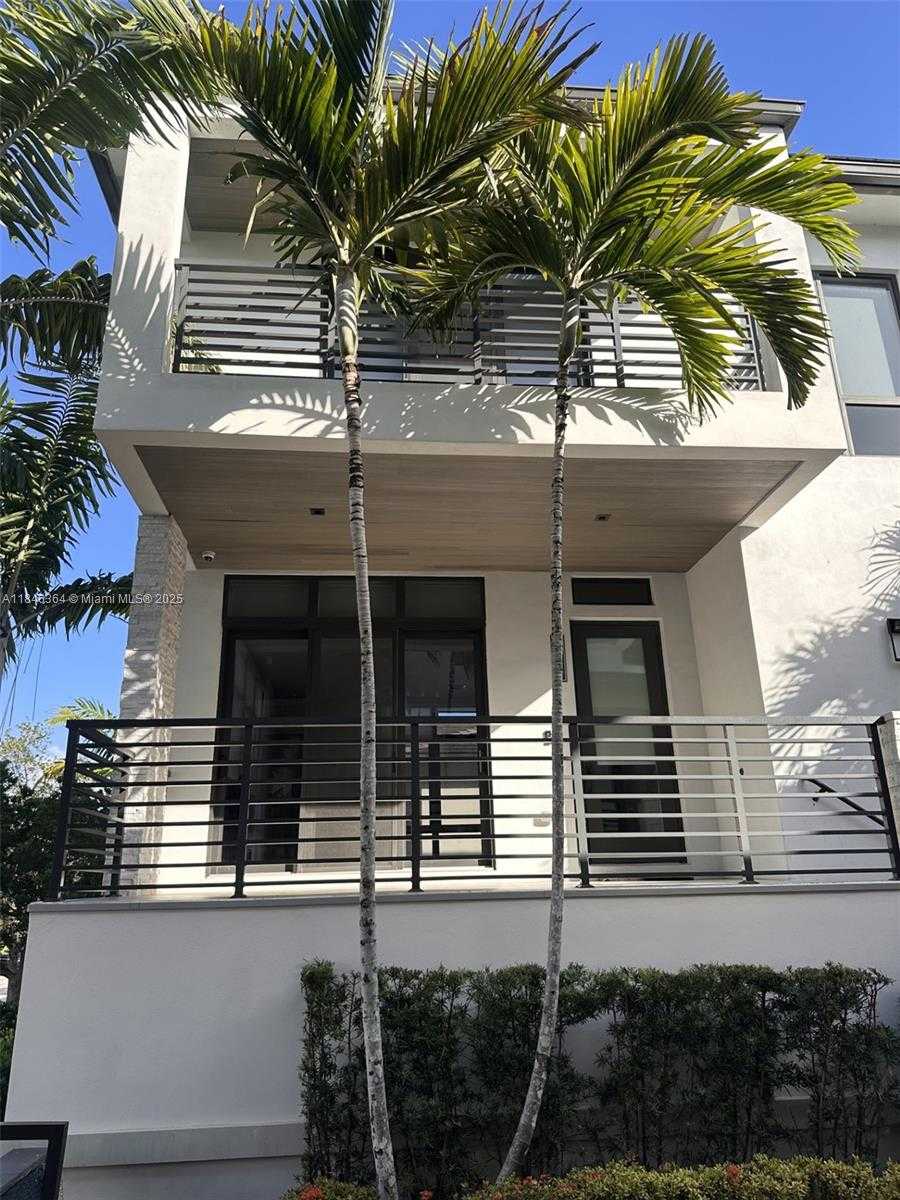 Small Image of 8231 NORTH WEST 48TH ST, Doral Number 19