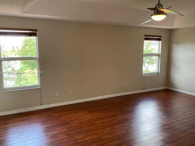 Small Image of 4421 EAST SENECA AVE #., Weston Number 15