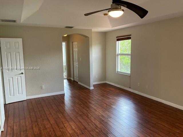Small Image of 4421 EAST SENECA AVE #., Weston Number 16