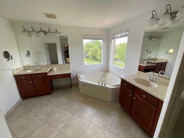 Small Image of 4421 EAST SENECA AVE #., Weston Number 21
