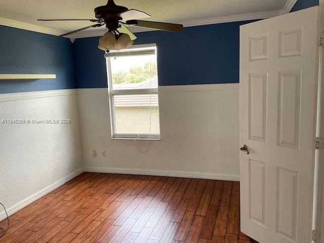 Small Image of 4421 EAST SENECA AVE #., Weston Number 30
