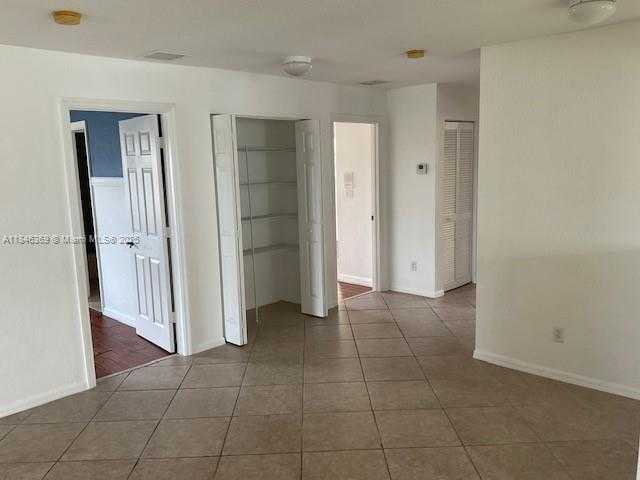 Small Image of 4421 EAST SENECA AVE #., Weston Number 32