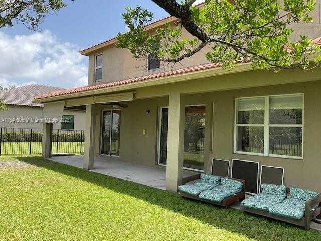 Small Image of 4421 EAST SENECA AVE #., Weston Number 35