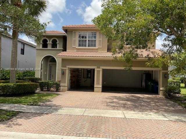 Small Image of 4421 EAST SENECA AVE #., Weston Number 38