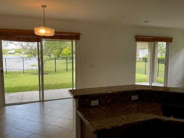 Small Image of 4421 EAST SENECA AVE #., Weston Number 9