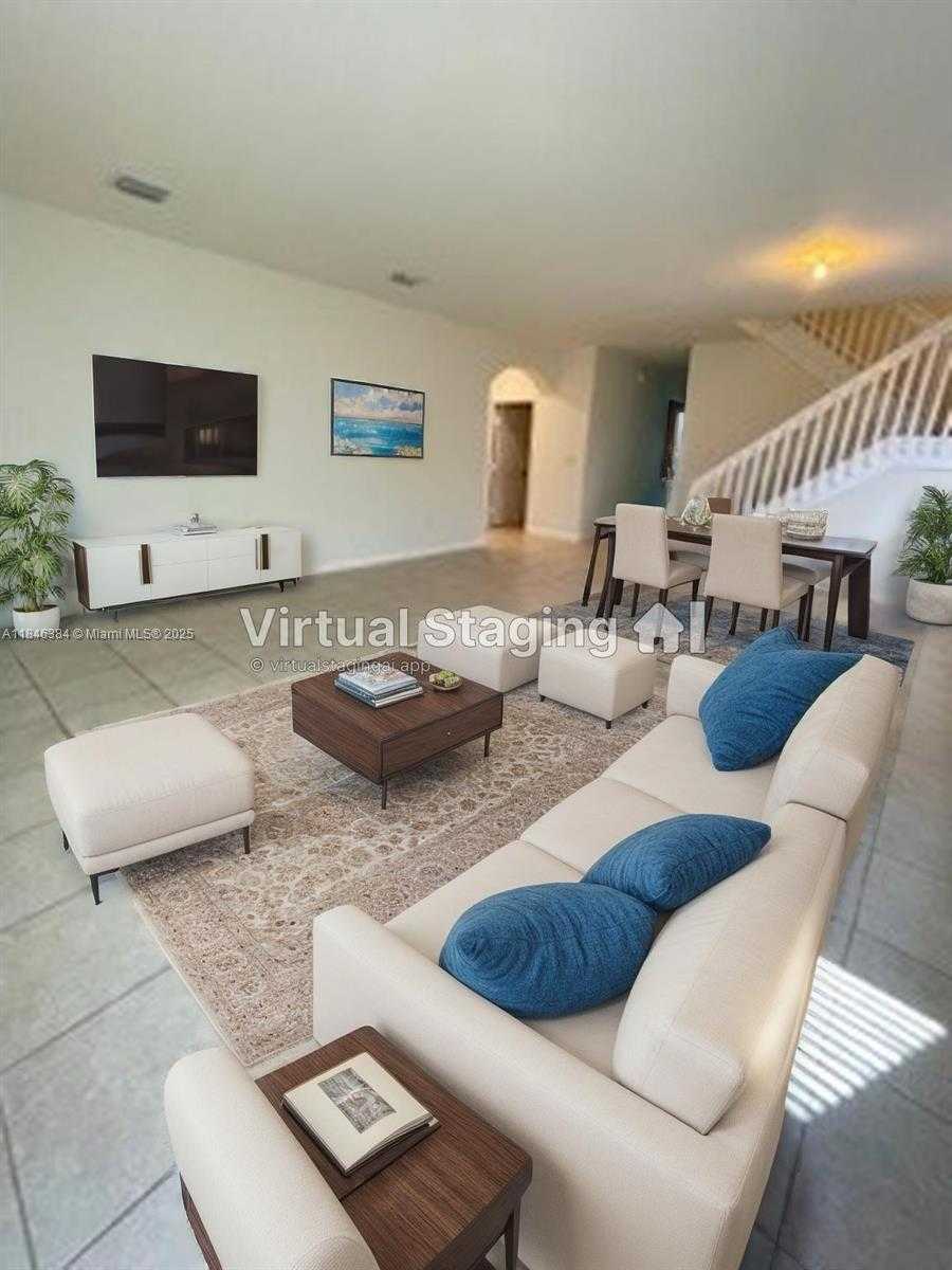 Small Image of 3501 WEST 92ND PL, Hialeah Number 10