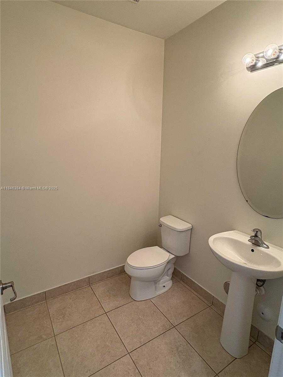 Small Image of 3501 WEST 92ND PL, Hialeah Number 20