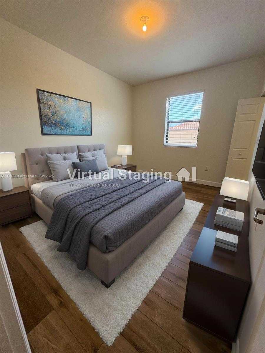 Small Image of 3501 WEST 92ND PL, Hialeah Number 38