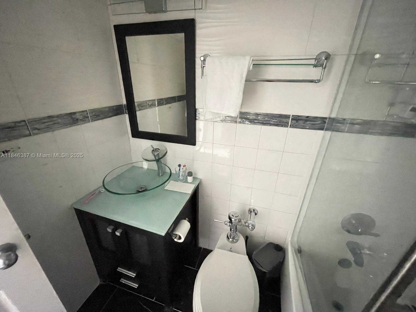 Small Image of 1500 BAY RD #384S, Miami Beach Number 9