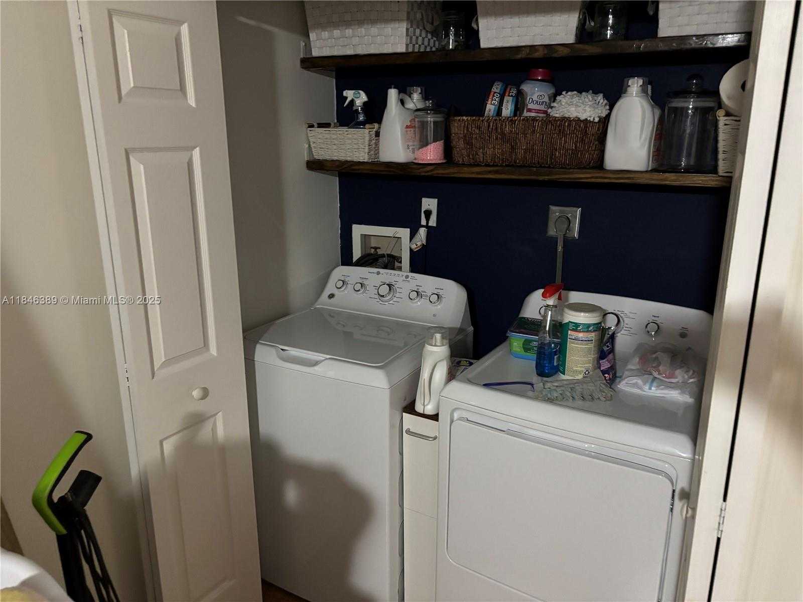 Small Image of 11391 SOUTH WEST 74TH TER, Miami Number 19