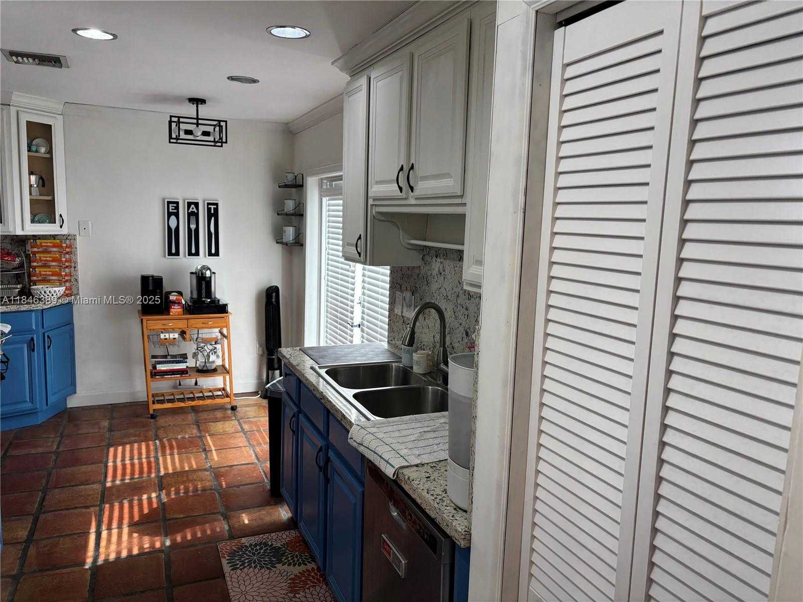 Small Image of 11391 SOUTH WEST 74TH TER, Miami Number 4