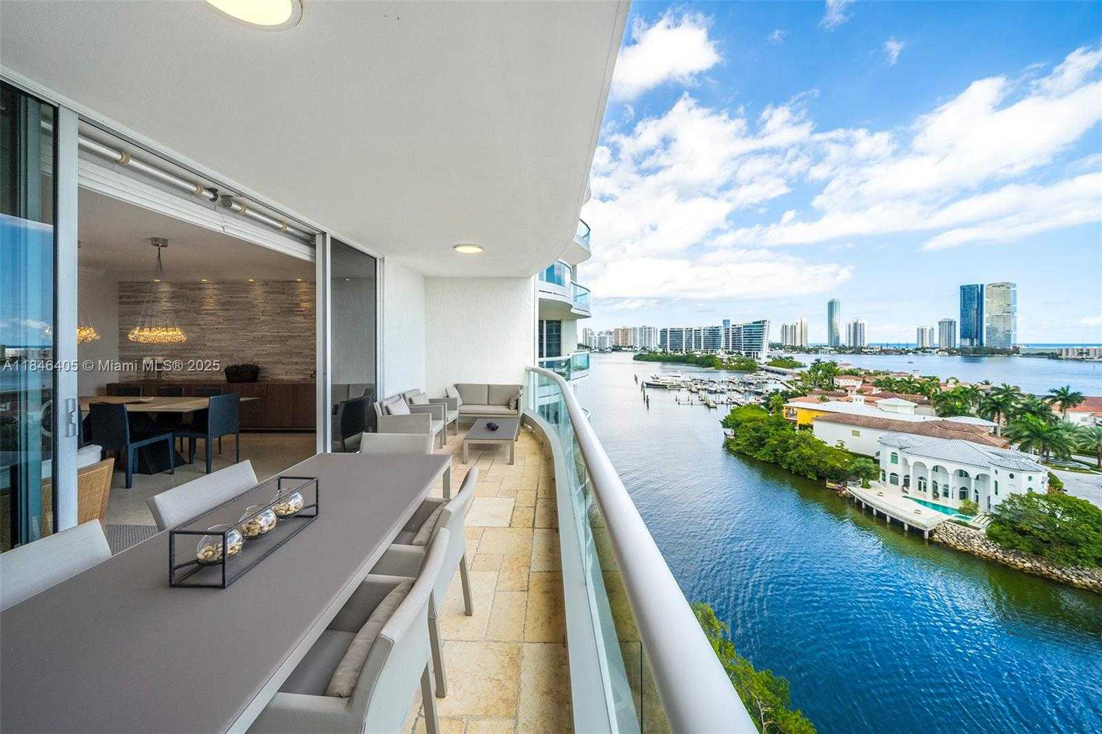 Small Image of 6000 ISLAND BLVD #1007, Aventura Number 13
