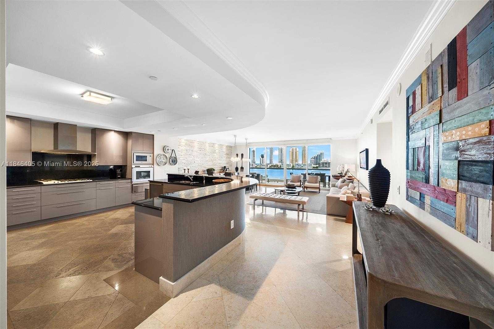 Small Image of 6000 ISLAND BLVD #1007, Aventura Number 5