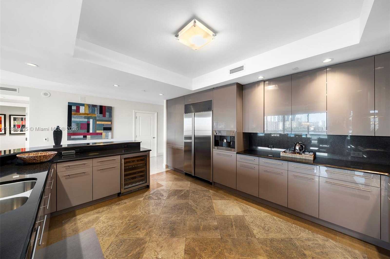 Small Image of 6000 ISLAND BLVD #1007, Aventura Number 7