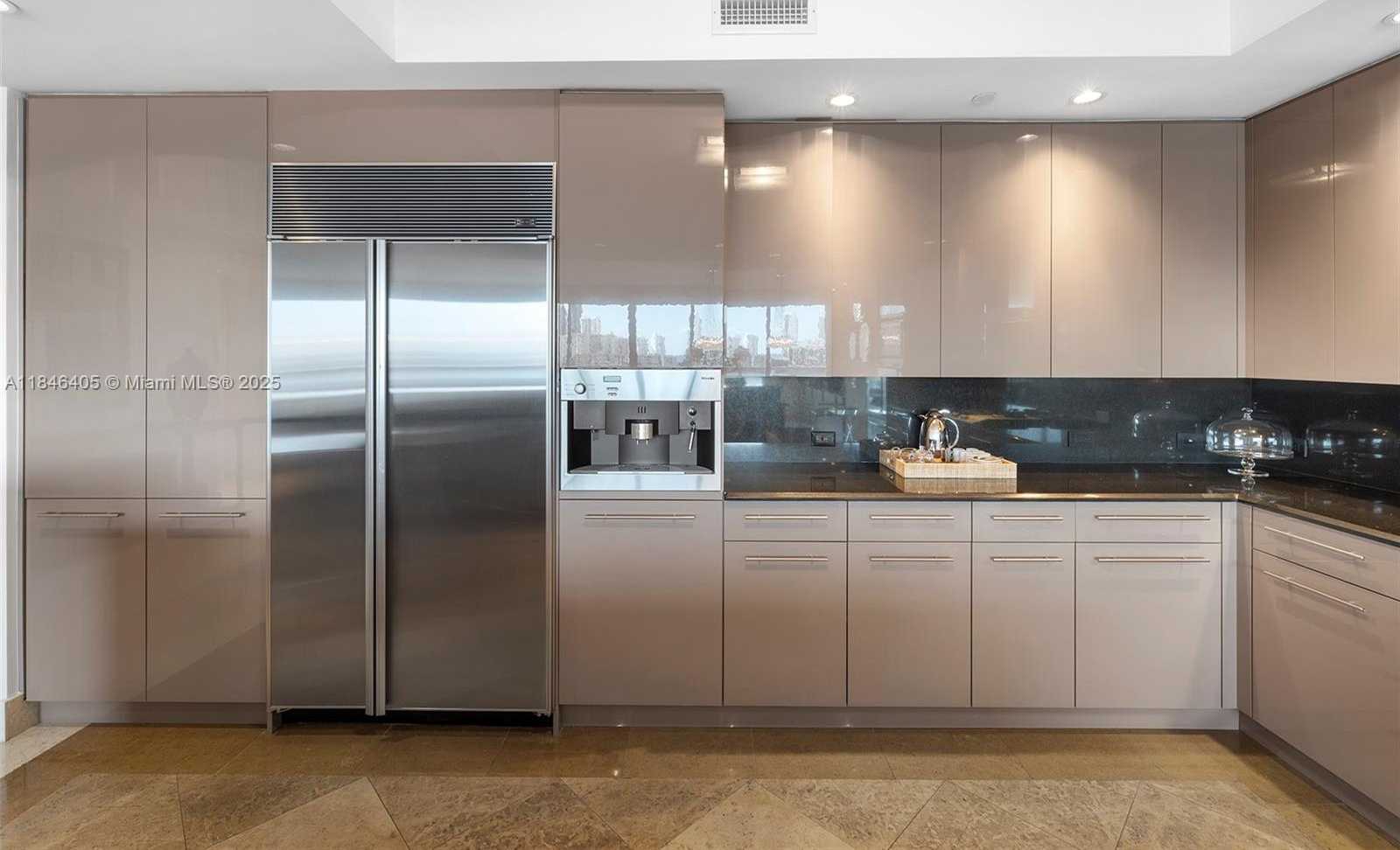 Small Image of 6000 ISLAND BLVD #1007, Aventura Number 8