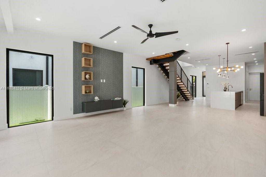 Small Image of 1233 NORTH EAST 12TH AVE #A, Fort Lauderdale Number 15