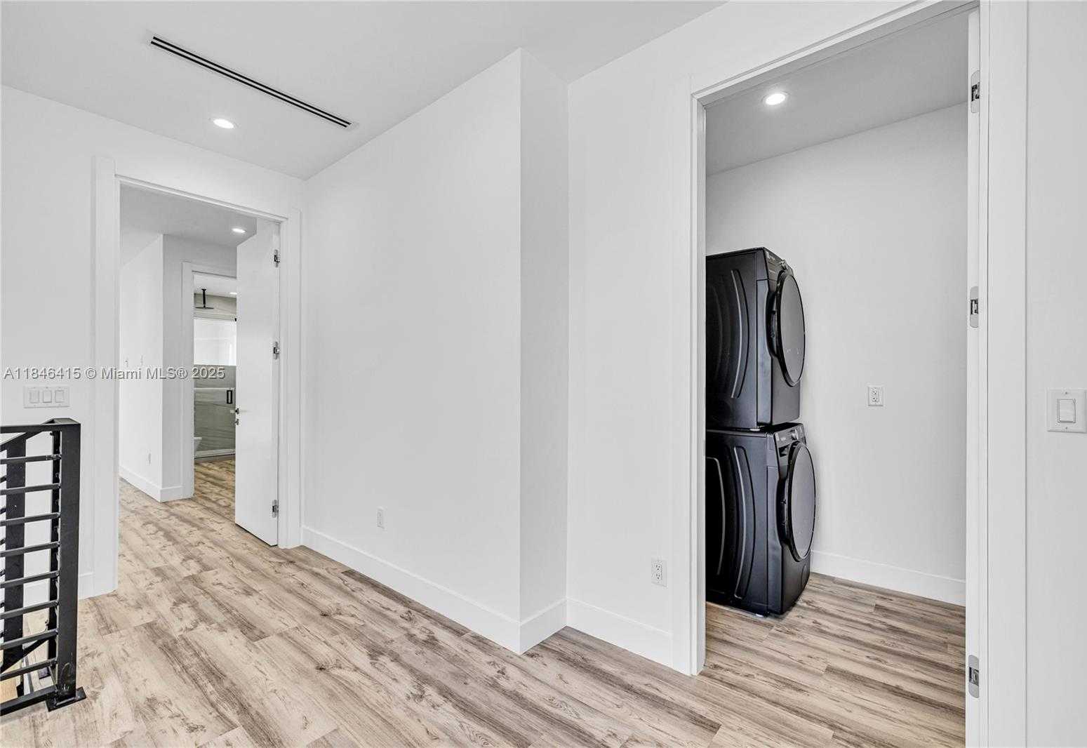 Small Image of 1233 NORTH EAST 12TH AVE #A, Fort Lauderdale Number 46