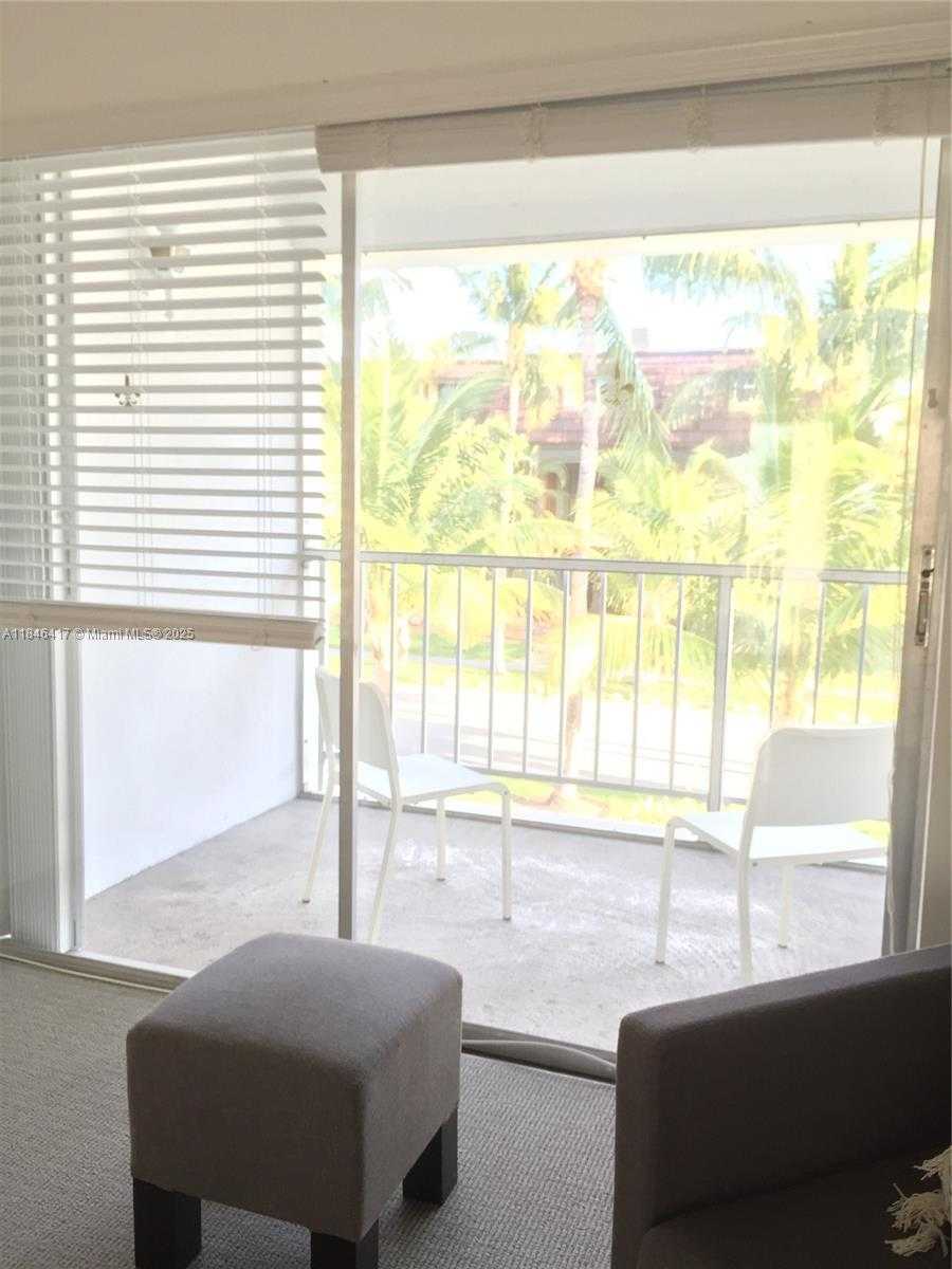 Small Image of 201 SUNRISE DRIVE #203, Key Biscayne Number 11