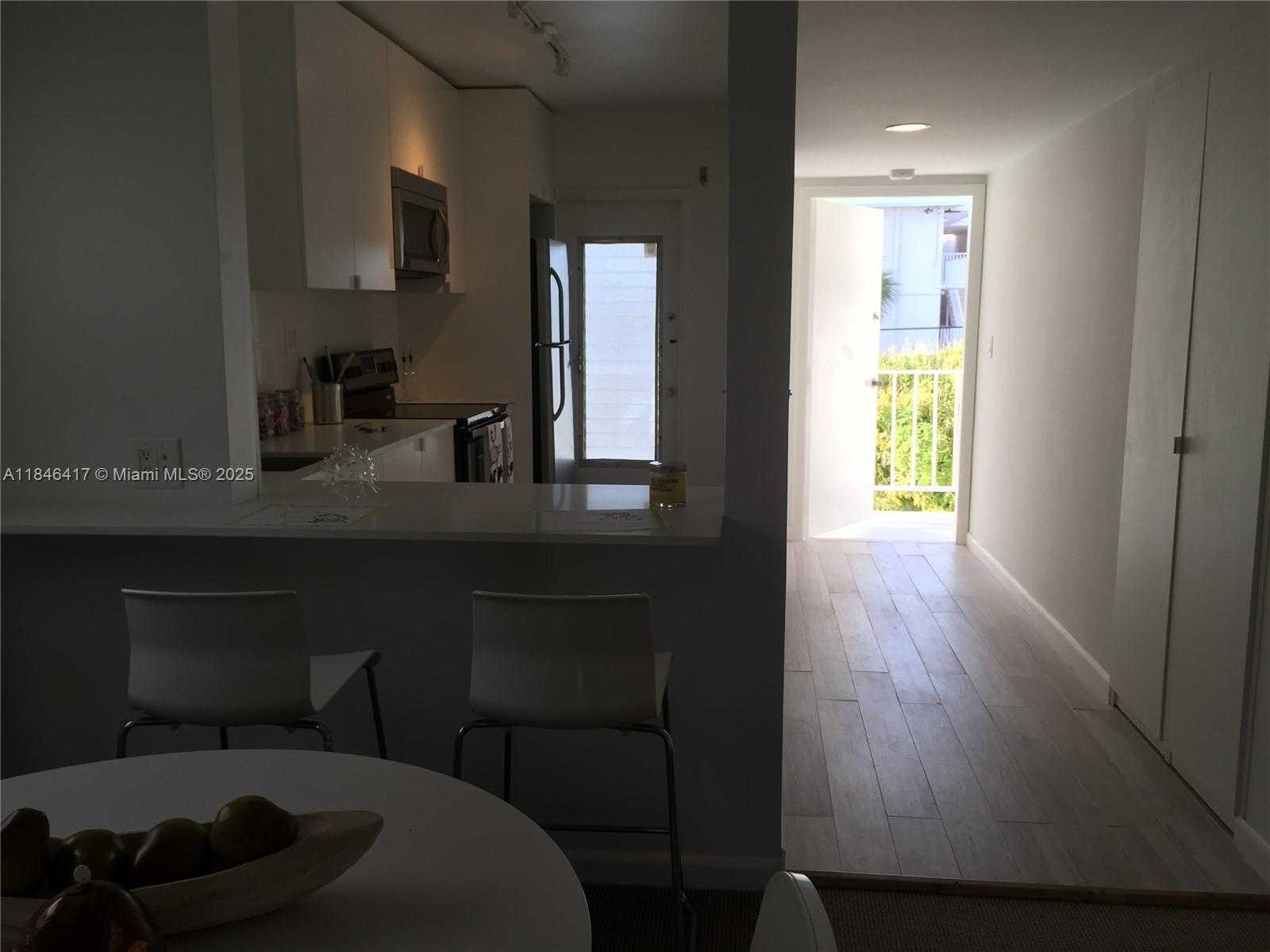 Small Image of 201 SUNRISE DRIVE #203, Key Biscayne Number 14