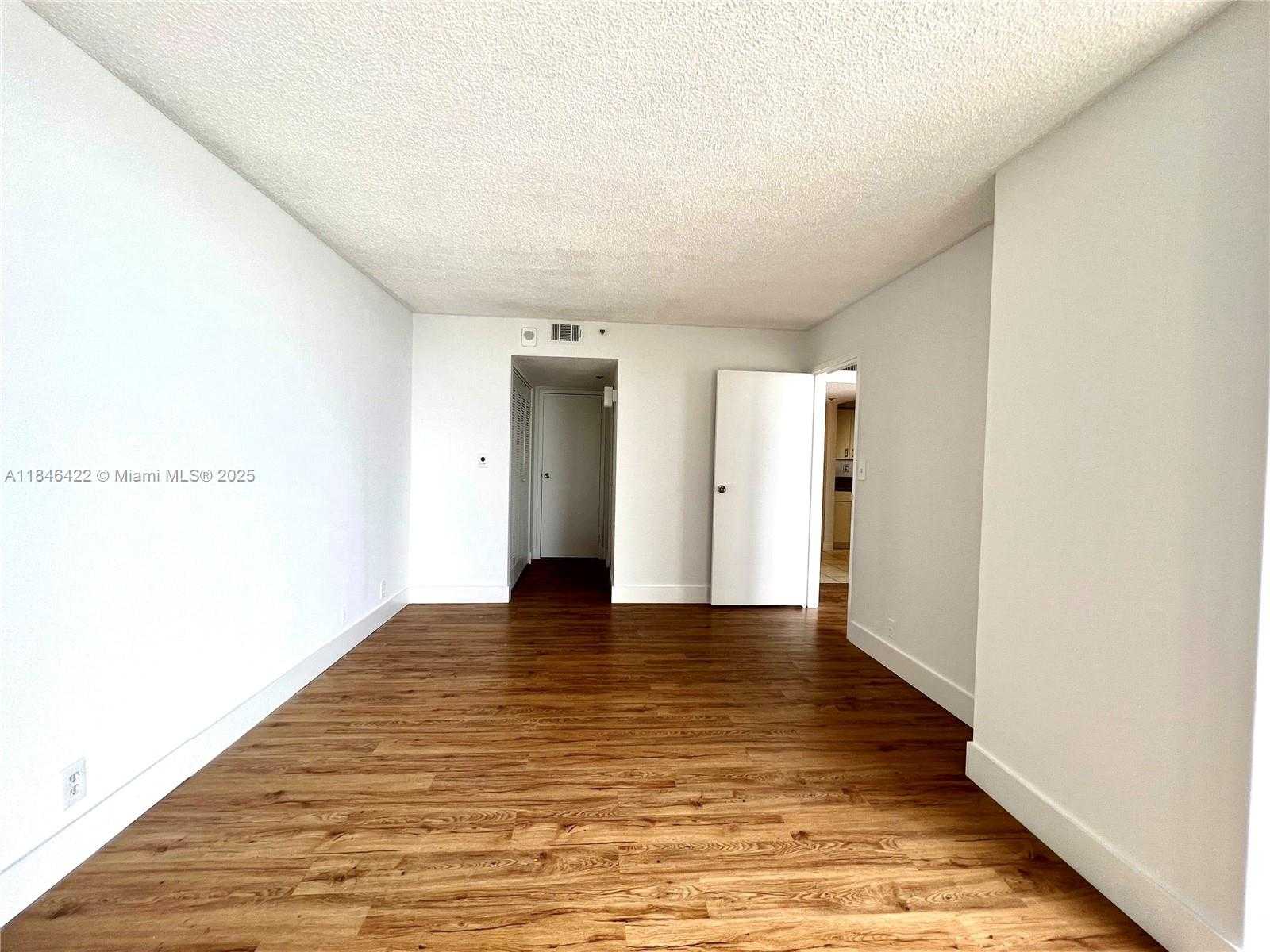 Small Image of 7601 EAST TREASURE DR #1124, North Bay Village Number 12