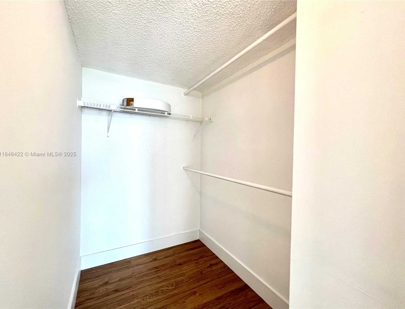 Small Image of 7601 EAST TREASURE DR #1124, North Bay Village Number 13