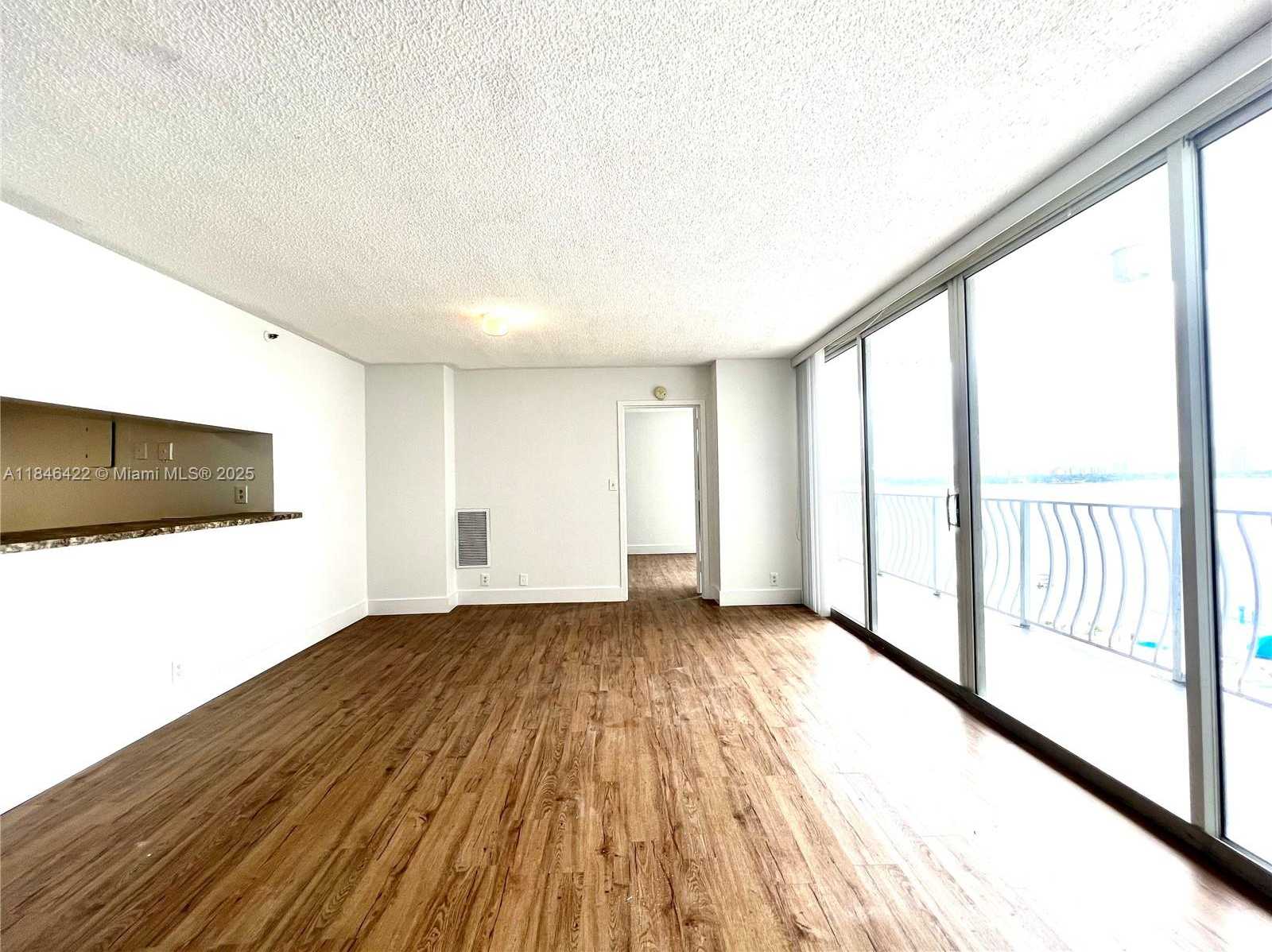 Small Image of 7601 EAST TREASURE DR #1124, North Bay Village Number 9